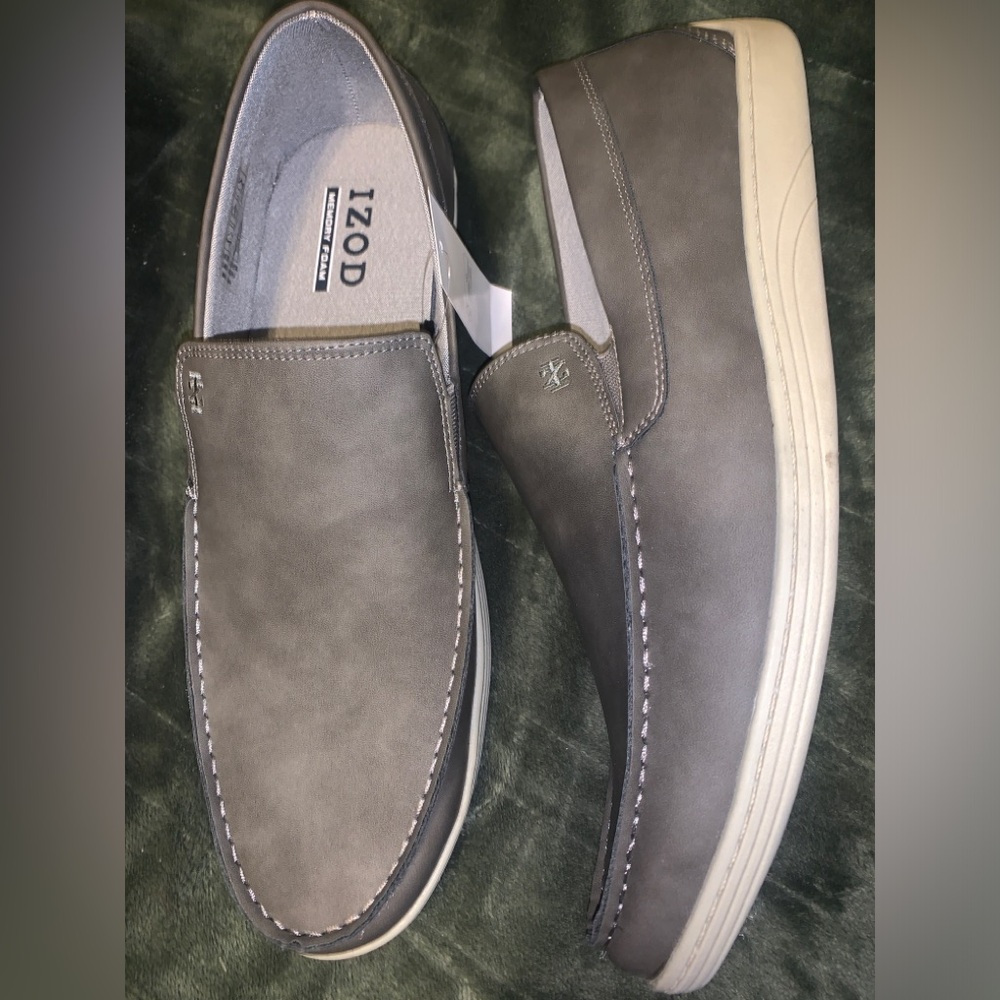 Izod Men's Seapoint Slip-On Sneakers
